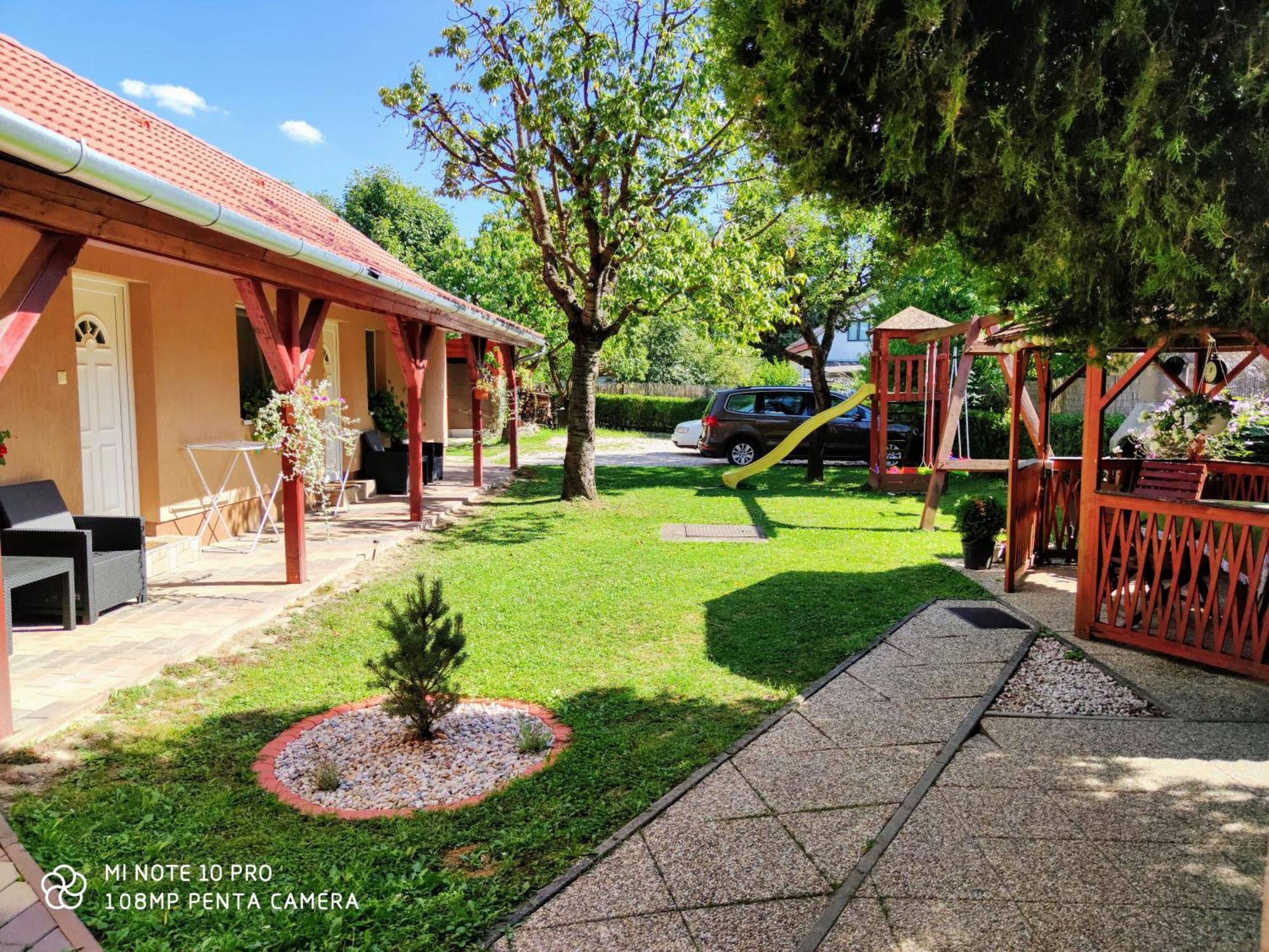 Apartman Anikó Vendégház Harkány Exterior foto