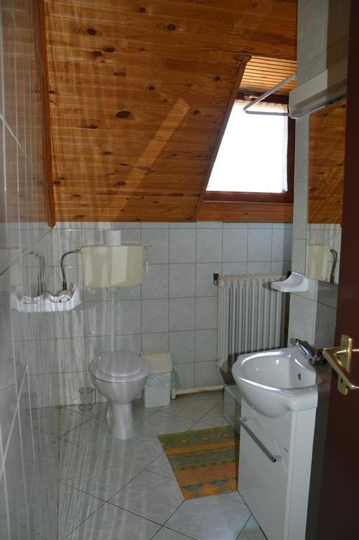 Apartman Anikó Vendégház Harkány Exterior foto